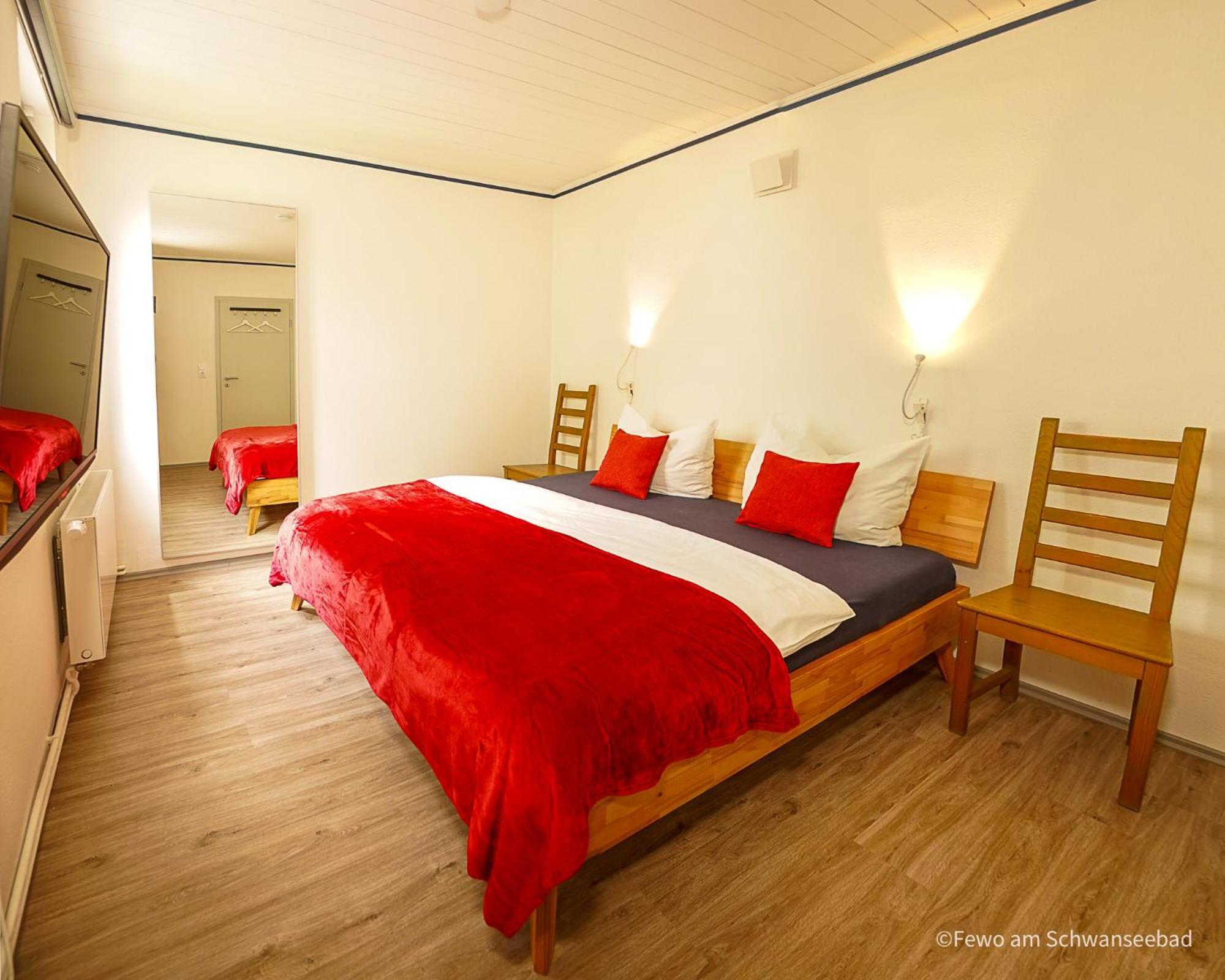 Fewo Am Schwanseebad Mit Garten - Ruhig, Familienfreundlich Und Zentrumsnah Veimar Exterior foto